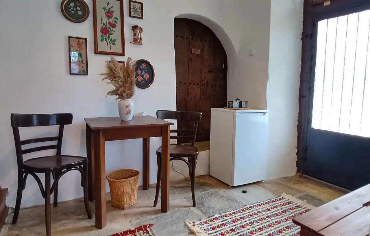 San Lorenzo Cottage - Παραδοσιακά Πέτρινα Δωμάτια Agios Lavrentios Eksteriør bilde